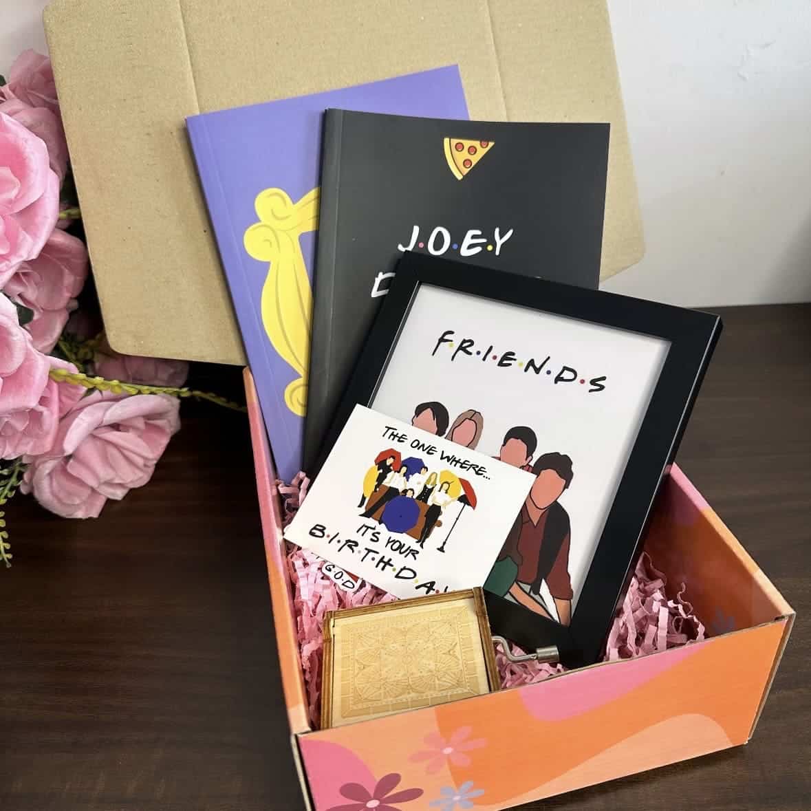 F.R.I.E.N.D.S HAMPER