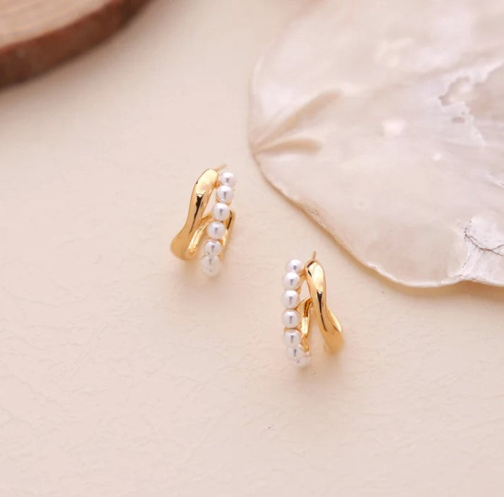 Korean Dainty Pearl Earrings