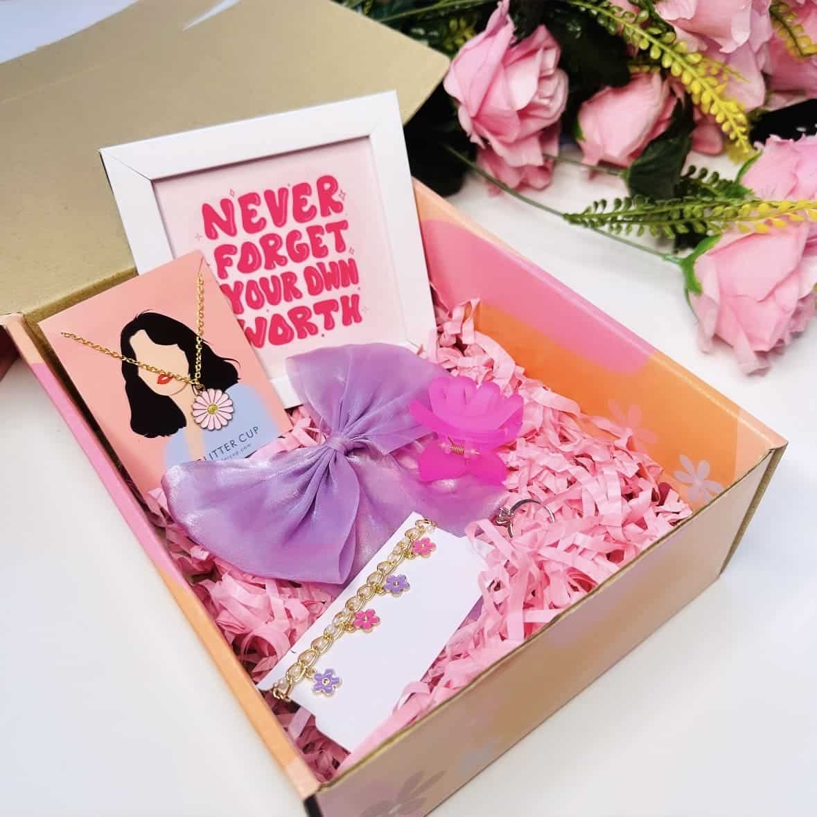 Affordable Friendship Day box