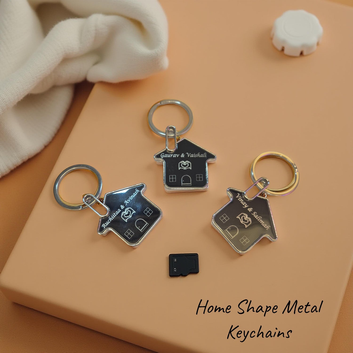 Personalised Home-Shaped Metal Keychains – Custom Engraved Couple & Family Keyrings