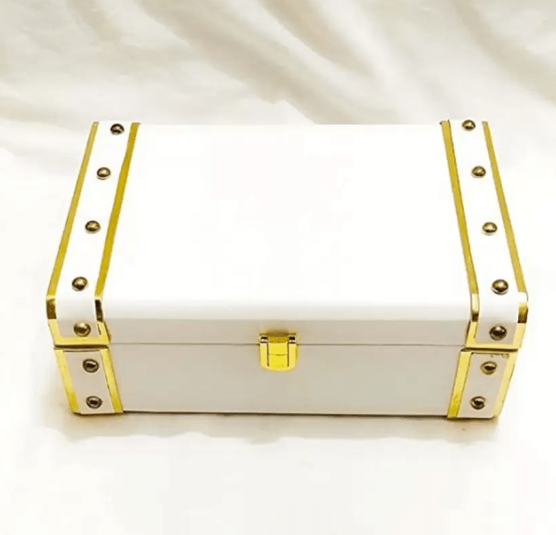 Off White Trunk