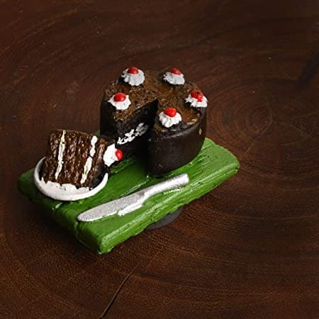 Cake Magnet