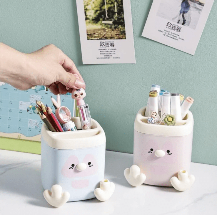 Kawaii Penguin Pen Stand