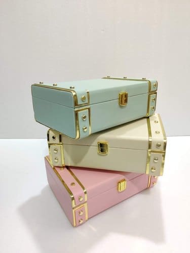 Off White Trunk